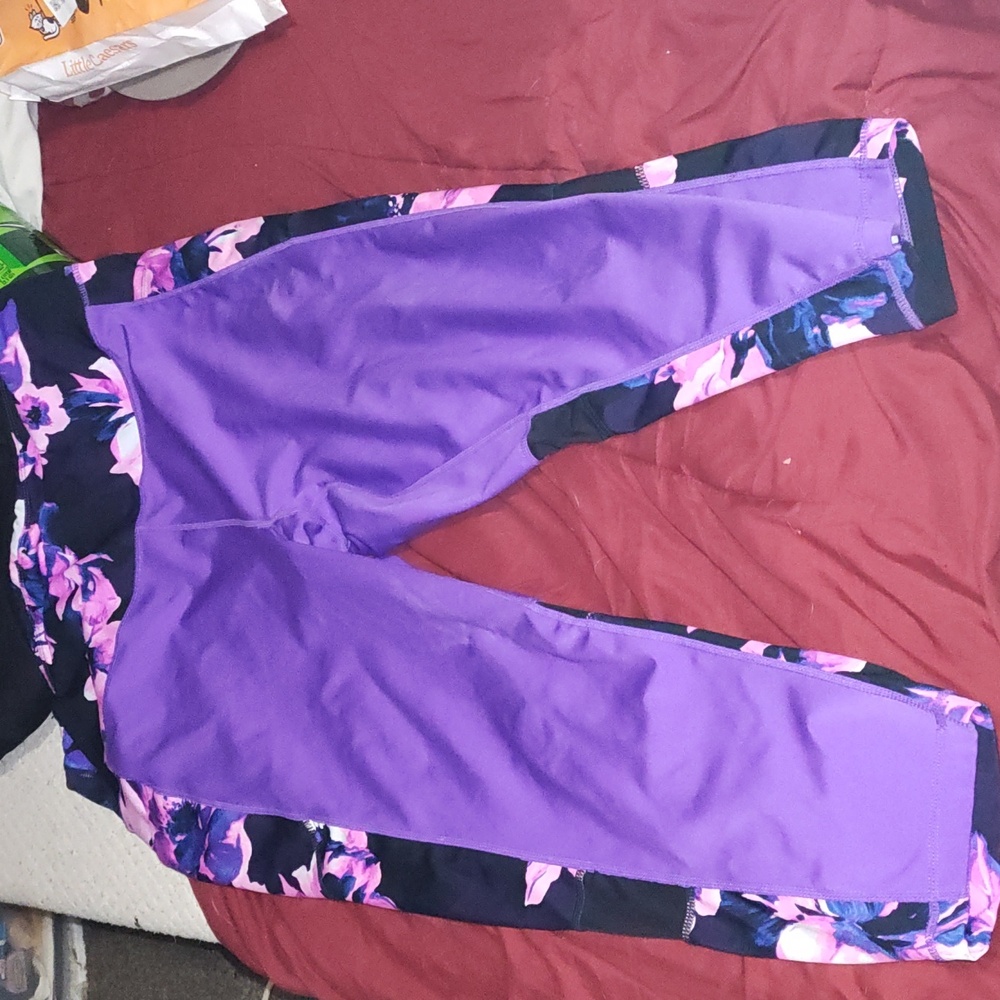 Yoga pants by Lula Roe